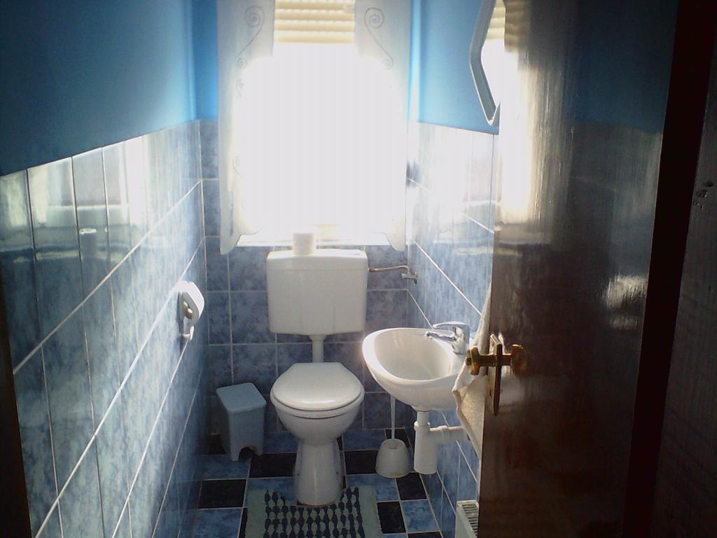 Gacka Rooms Vrhovine Rom bilde